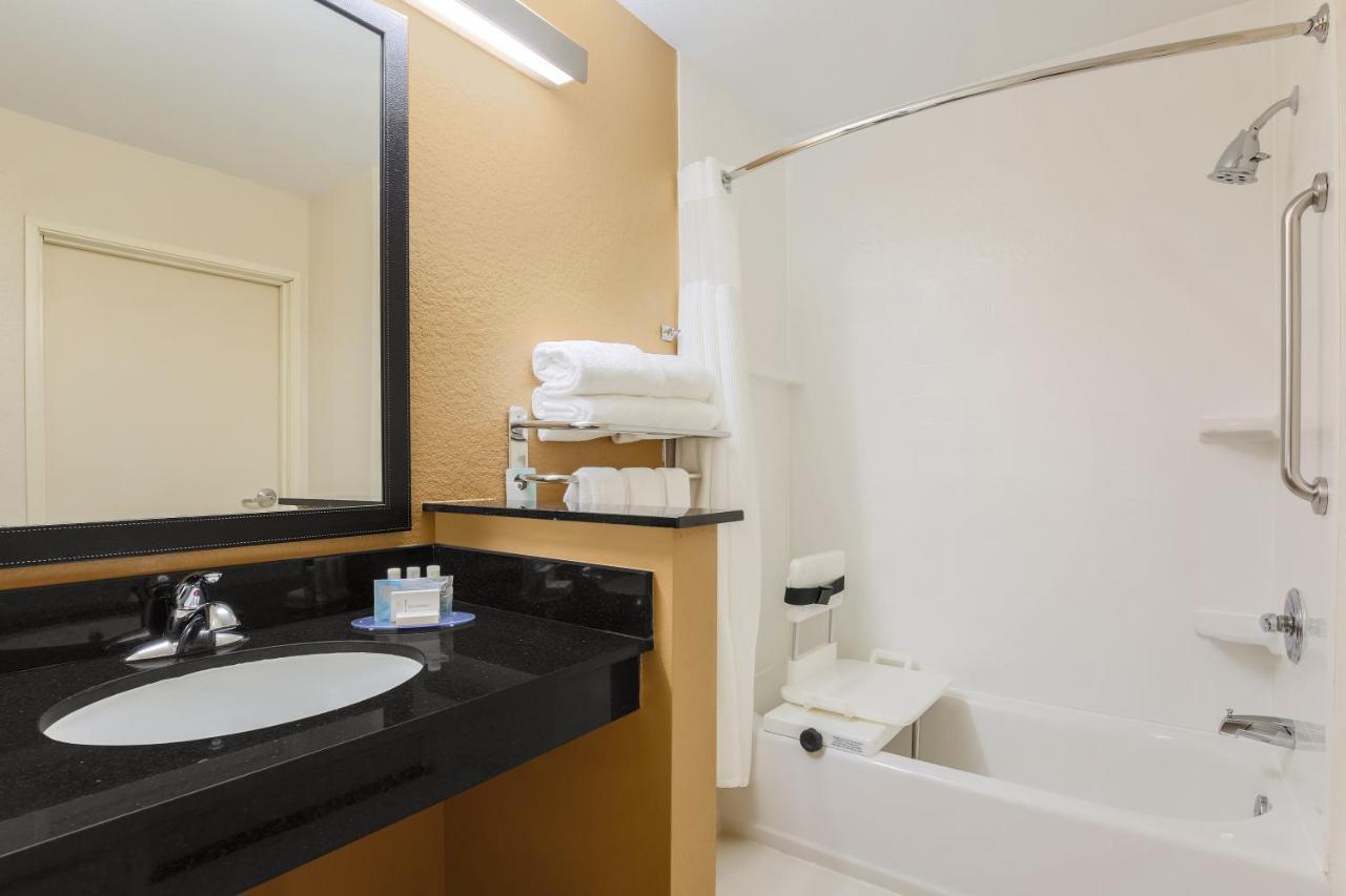 Fairfield Inn & Suites Houston Humble Zewnętrze zdjęcie